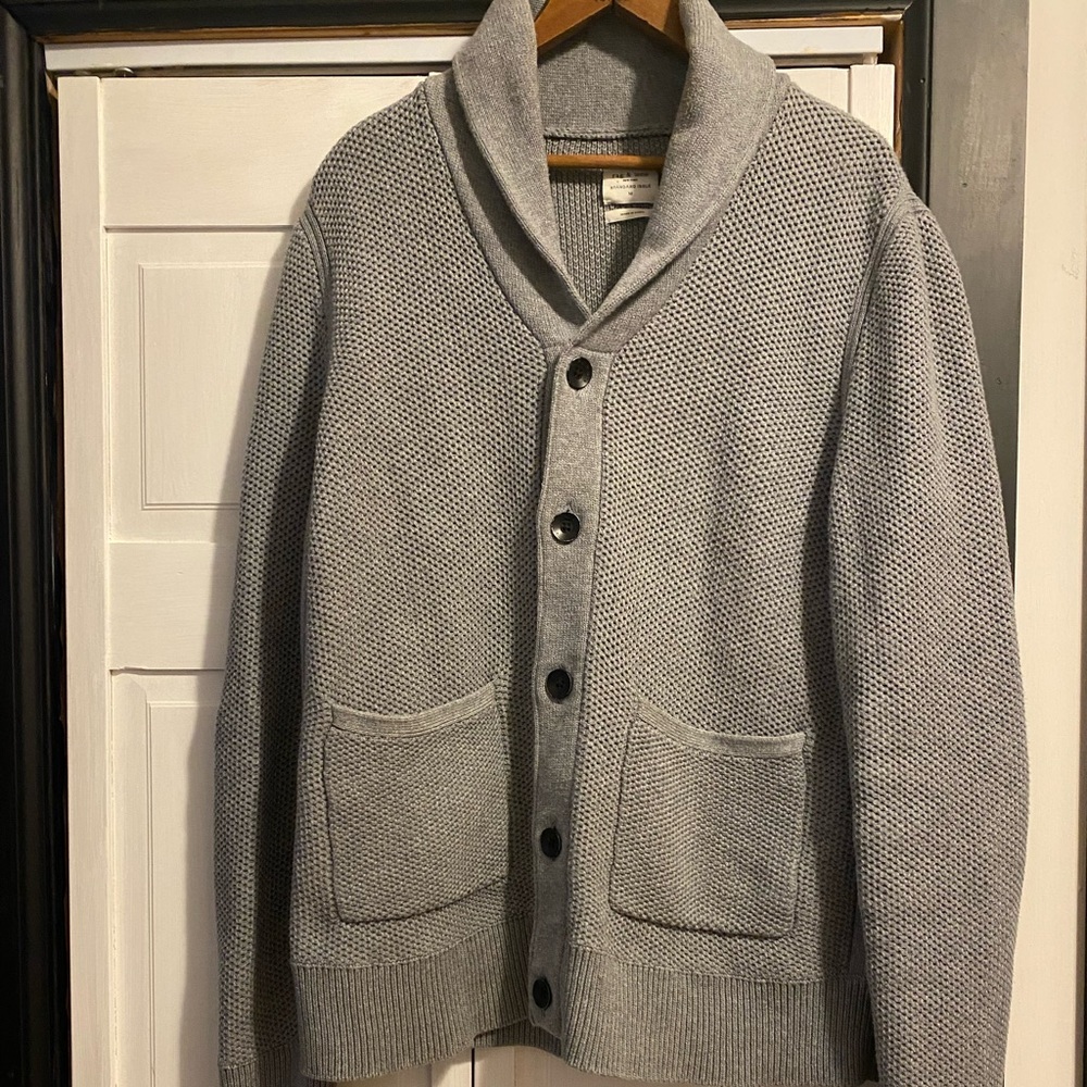 Rag and Bone super thick sweater. Size M. Unisex.